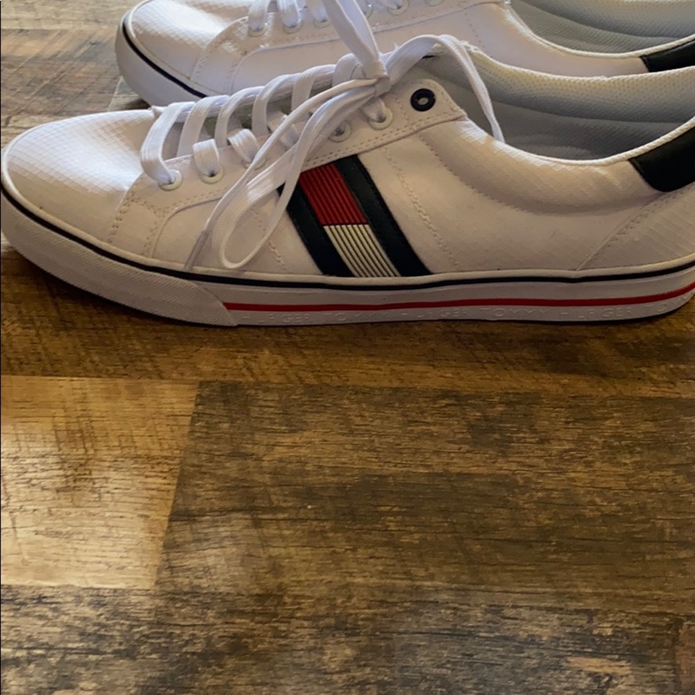 Tommy hilfiger shoes